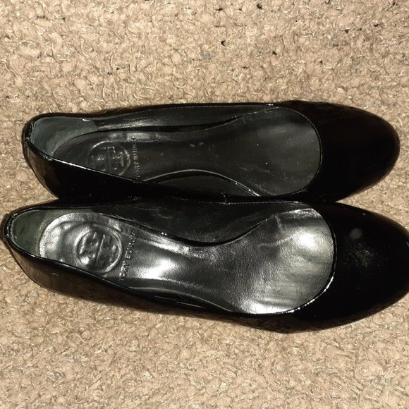 TORY BURCH-Annelise-Black Patent Leather Wedge - Picture 6 of 8